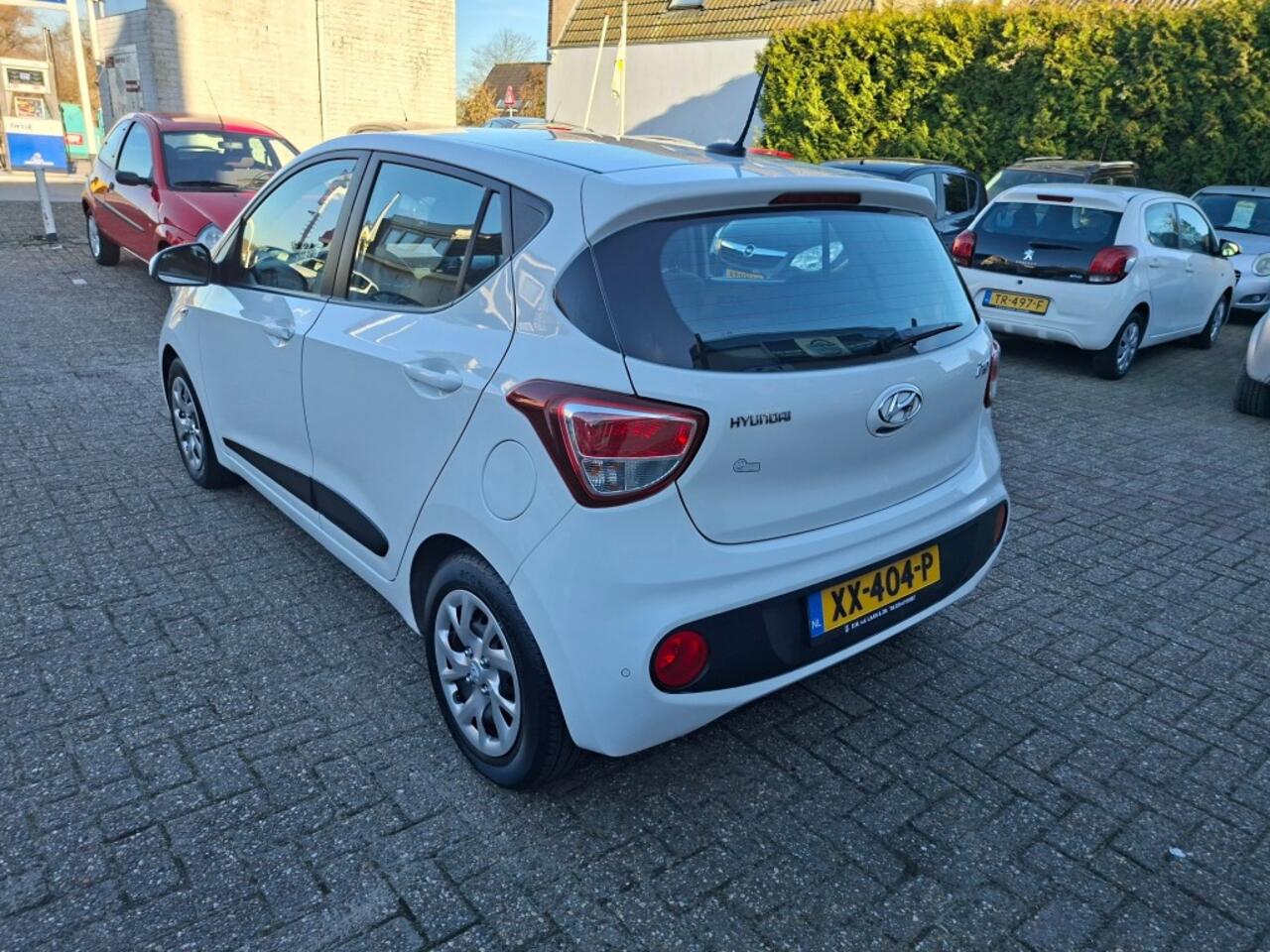 Hyundai I 10 1.0i Comfort RADIO/AIRCO/NAVI/CRUISE/ELEC.RAMEN V+A/PDC