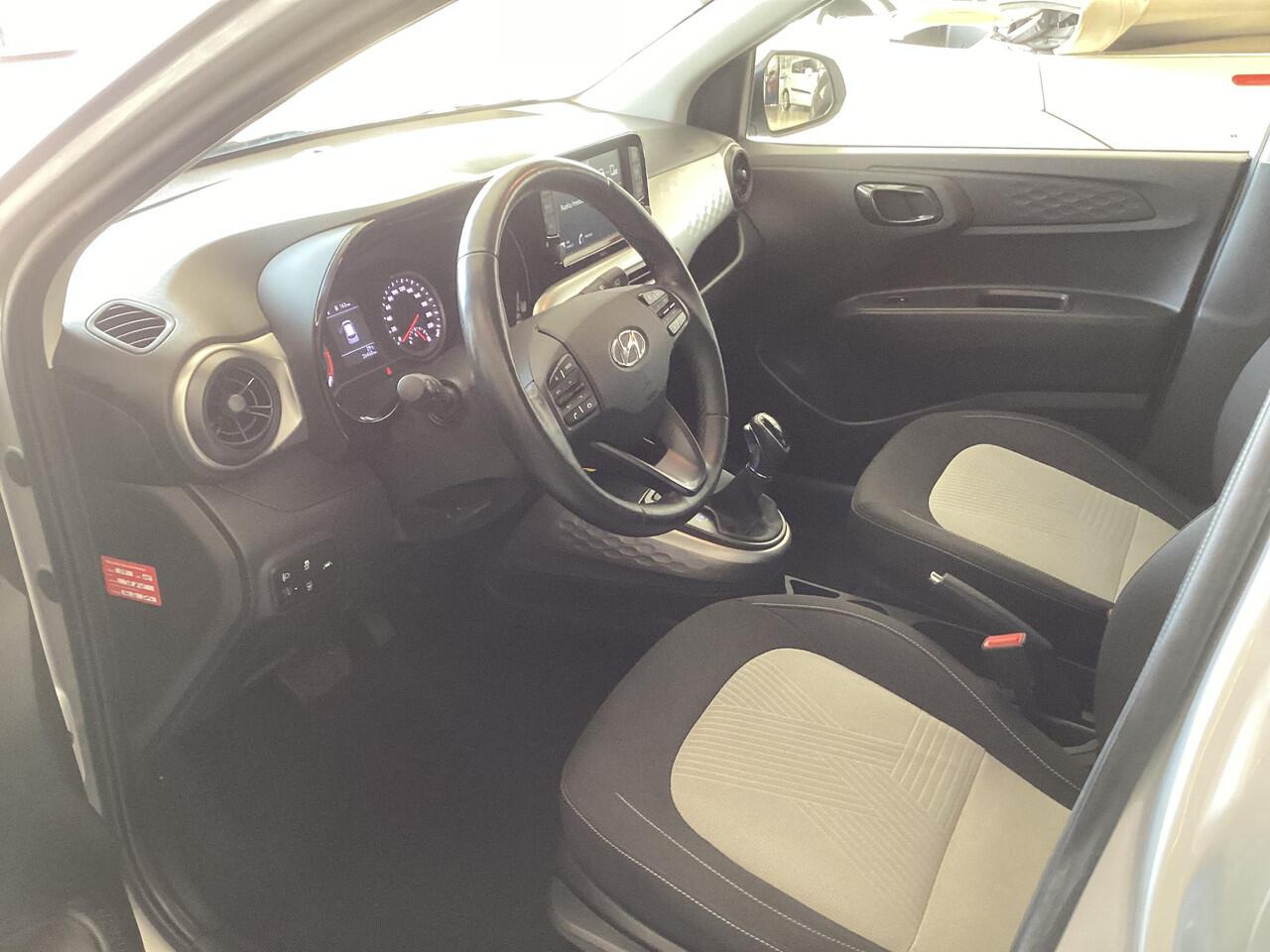 Hyundai I 10 1.0 MPI Automaat om velgen mistlampen Aico ecc Afleverklaar met Garantie