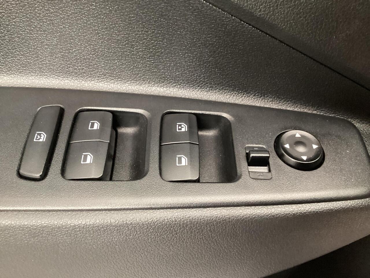 Hyundai I 10 1.0 MPI Automaat om velgen mistlampen Aico ecc Afleverklaar met Garantie