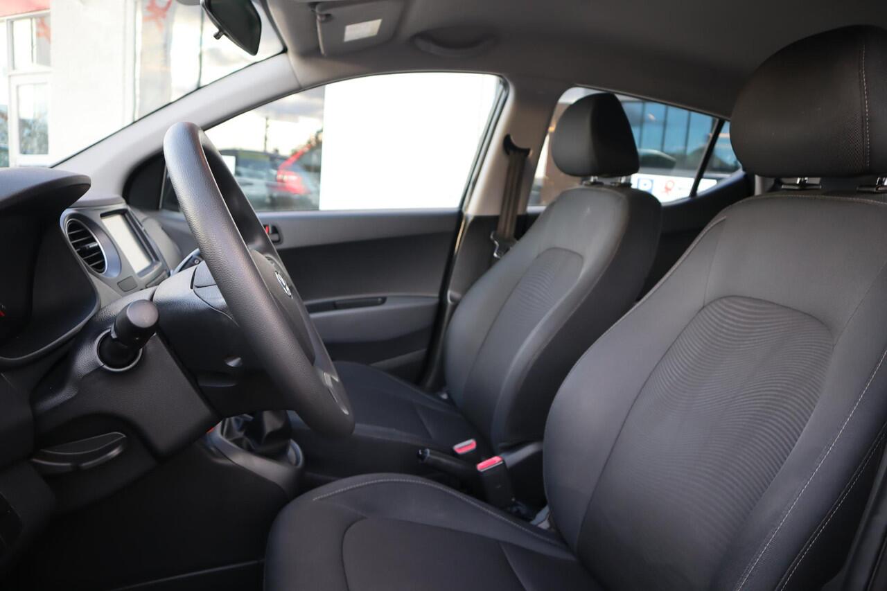 Hyundai I 10 1.0i COMFORT-PACK APPLE-CARPLAY|CRUISE-CONTROL|DEALERONDERHOUDEN