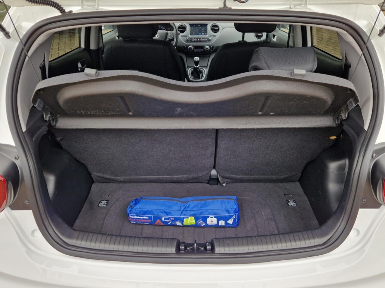 Hyundai I 10 1.0i Premium Navigatie / Airco / Cruise control