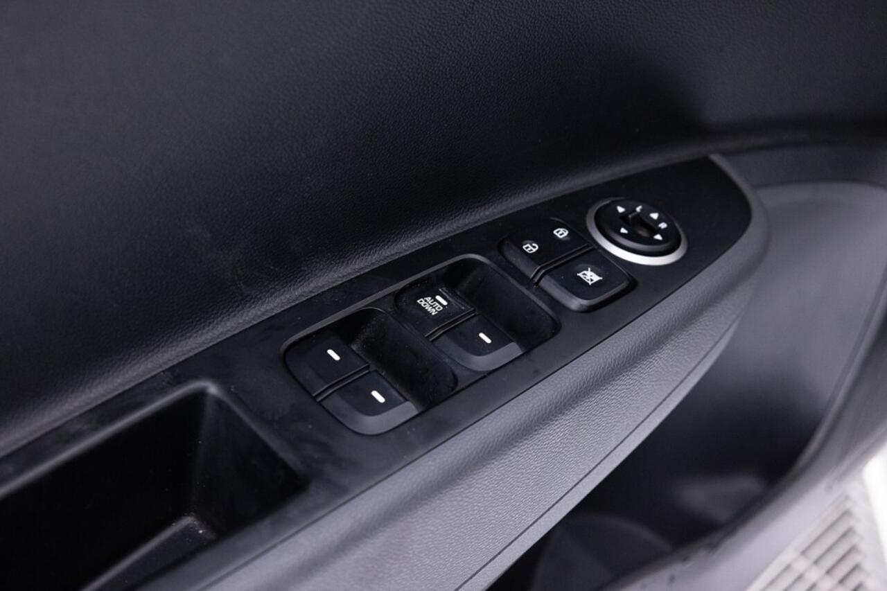 Hyundai I 10 1.0i Comfort 5-drs | AIRCO | NAVI ? 1e Eigenaar