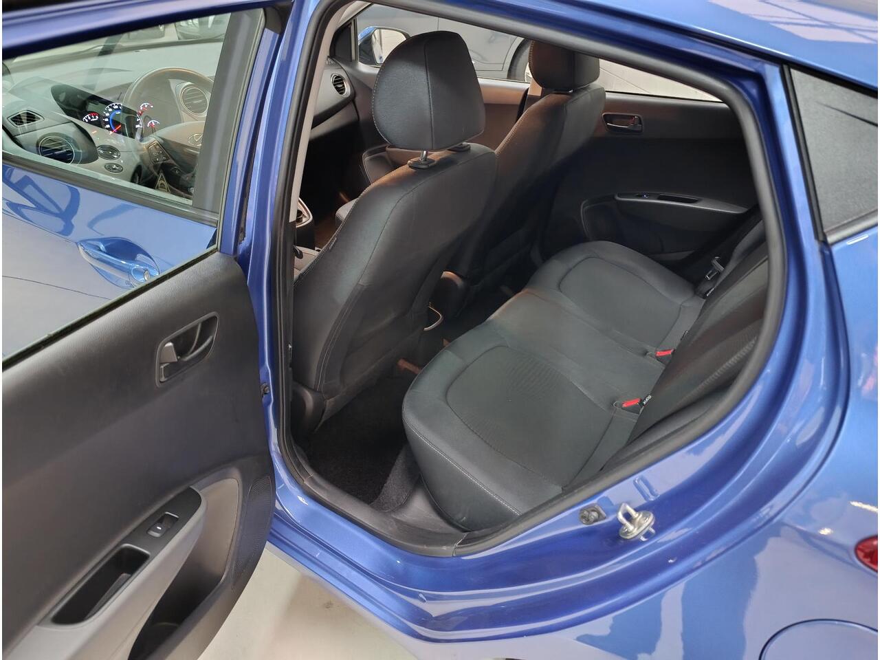 Hyundai I 10 1.0i Comfort Airco | Audio | Cv op afstand