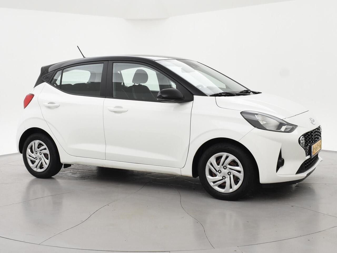 Hyundai I 10 1.0 AUTOMAAT COMFORT 5-ZITS + APPLE CARPLAY | DAB+ | CRUISE CONTROL | TWO-TONE WIT/ZWART