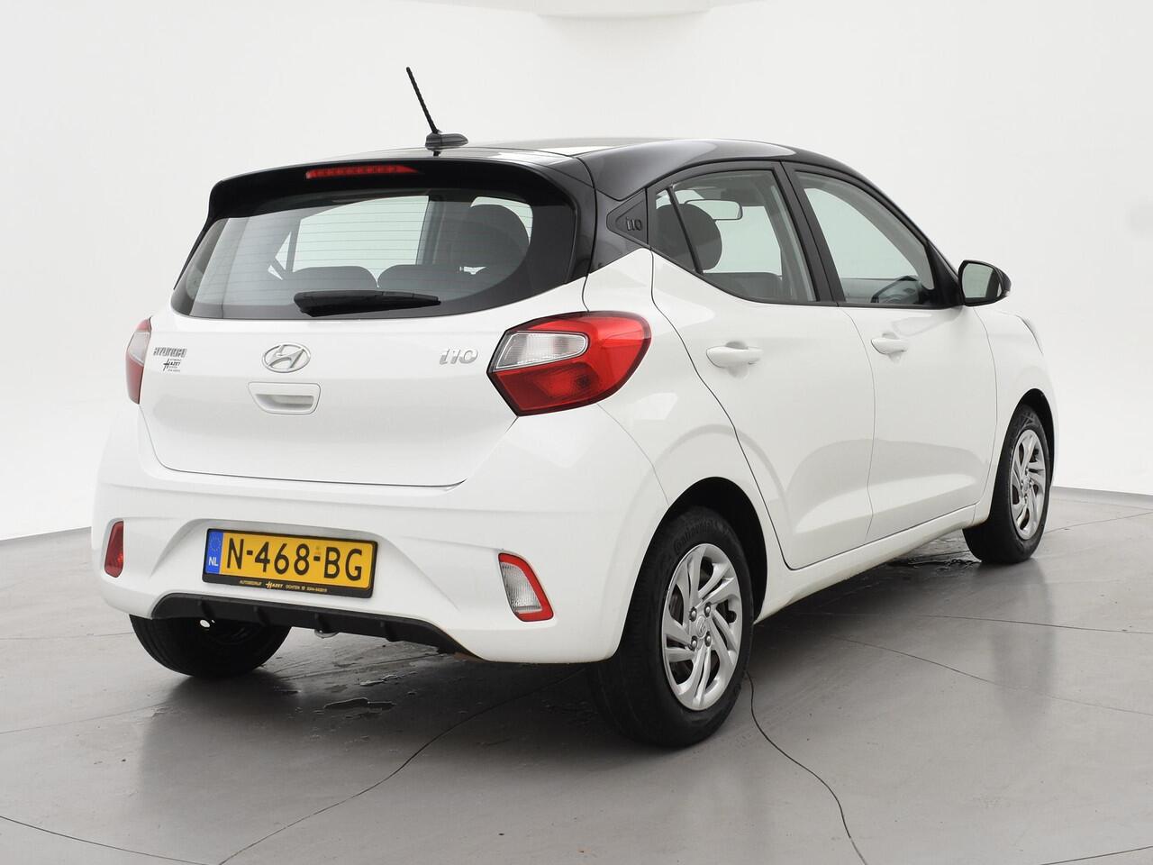 Hyundai I 10 1.0 AUTOMAAT COMFORT 5-ZITS + APPLE CARPLAY | DAB+ | CRUISE CONTROL | TWO-TONE WIT/ZWART