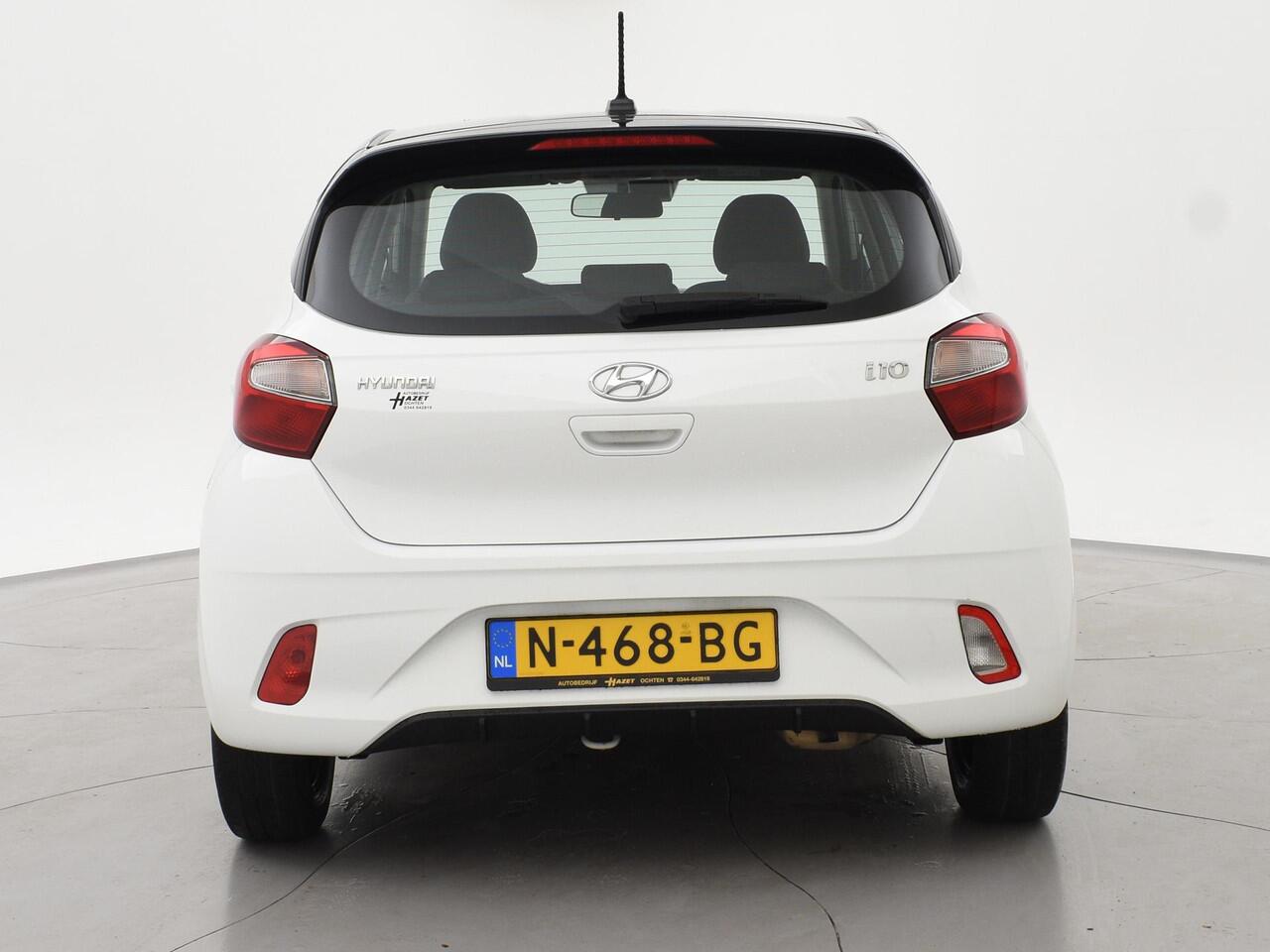 Hyundai I 10 1.0 AUTOMAAT COMFORT 5-ZITS + APPLE CARPLAY | DAB+ | CRUISE CONTROL | TWO-TONE WIT/ZWART
