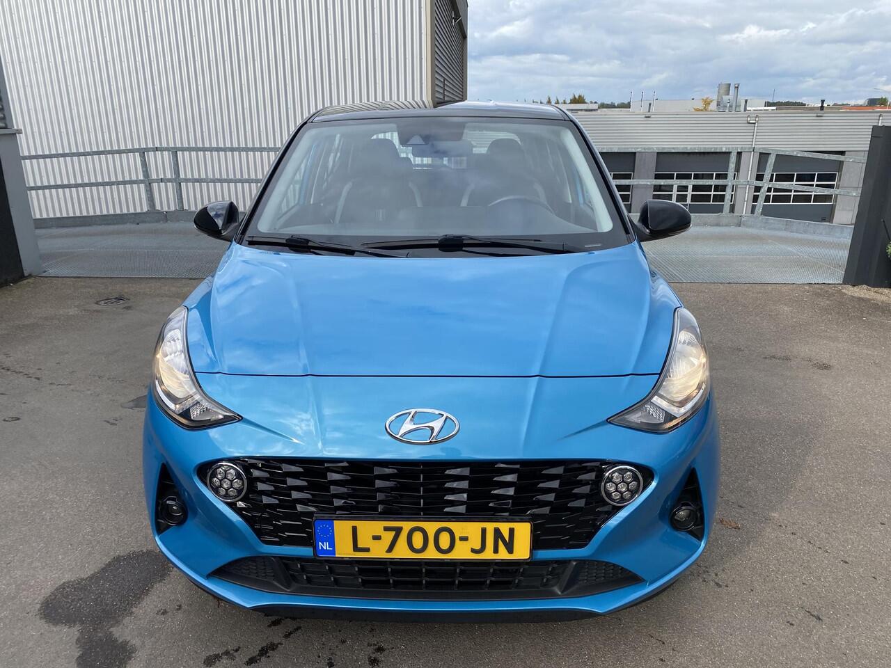Hyundai I 10 1.0 Comfort Smart Navigatie Apple CarPlay/Android Auto, cruise control, achteruitrij camera, Start/Stop systeem