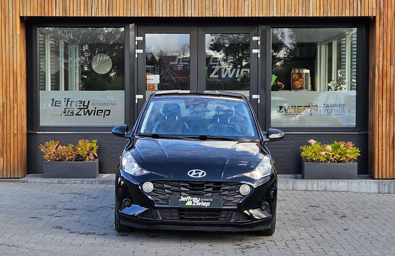 Hyundai I 10 1.0 Comfort 5-zits stoelverwarming. stuurverwarming. cruise control. multifunctioneel stuurwiel.