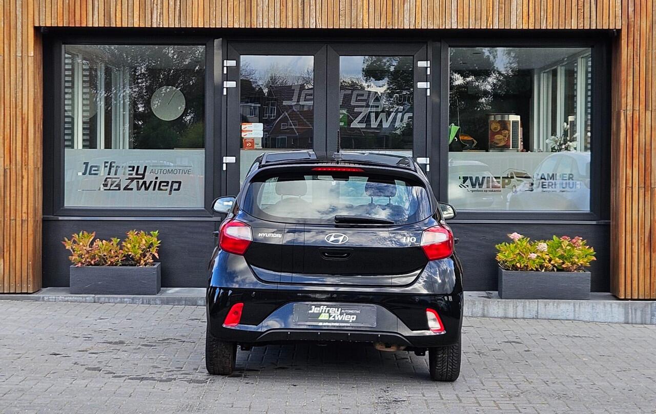 Hyundai I 10 1.0 Comfort 5-zits stoelverwarming. stuurverwarming. cruise control. multifunctioneel stuurwiel.