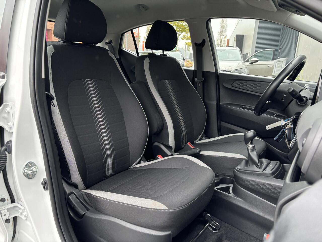 Hyundai I 10 1.0 Comfort | Apple Carplay/Android Auto | Two-Tone Lakkleur | Cruise Control | Airco | Bluetooth Tel. | DAB | Rijklaarprijs!