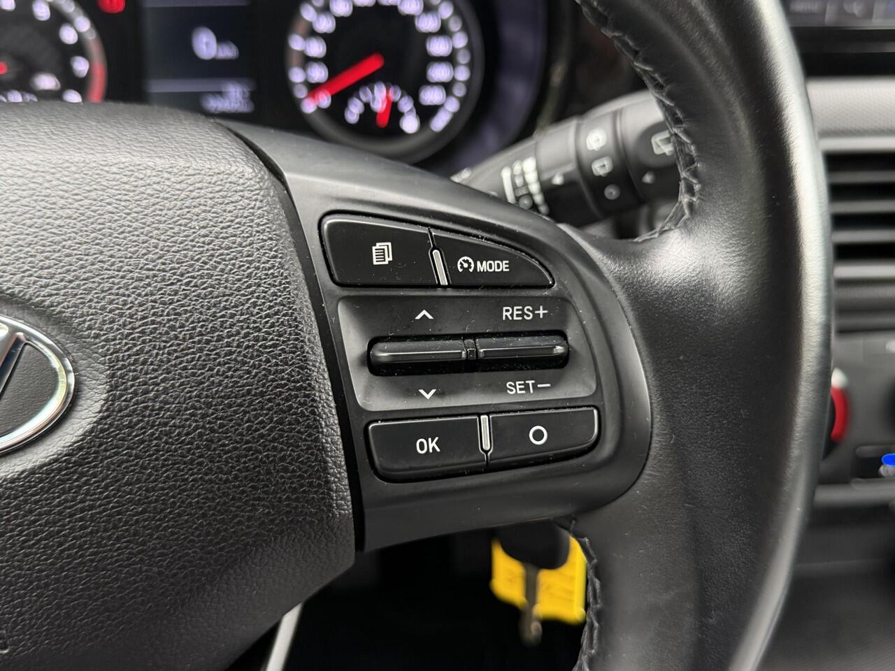 Hyundai I 10 1.0 Comfort Smart / Dealer Onderhouden / Navigatie / Apple Carplay & Android Auto / Achteruitrijcamera / Airco /