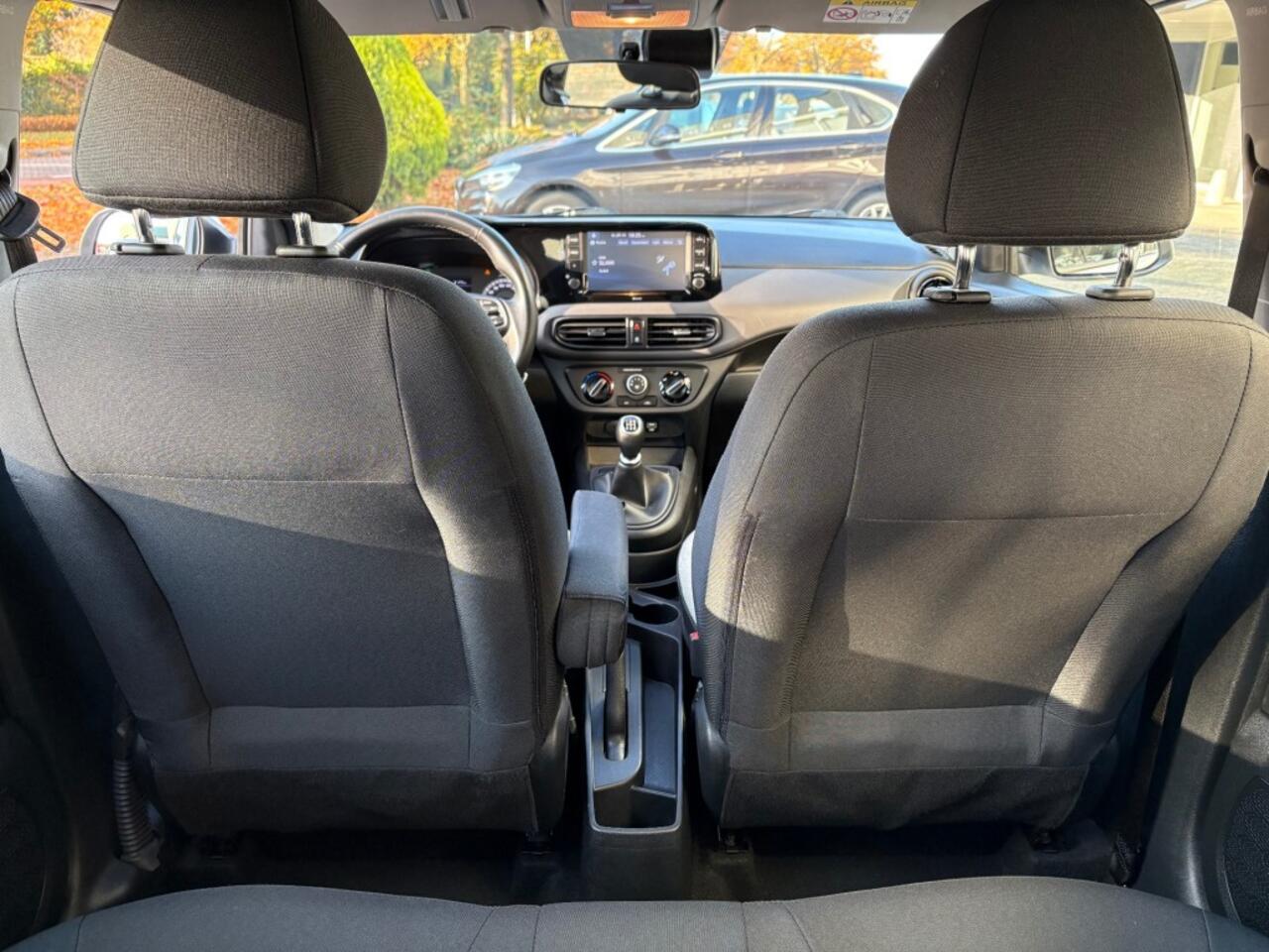 Hyundai I 10 1.0 nw model Airco Multimedia Cruise