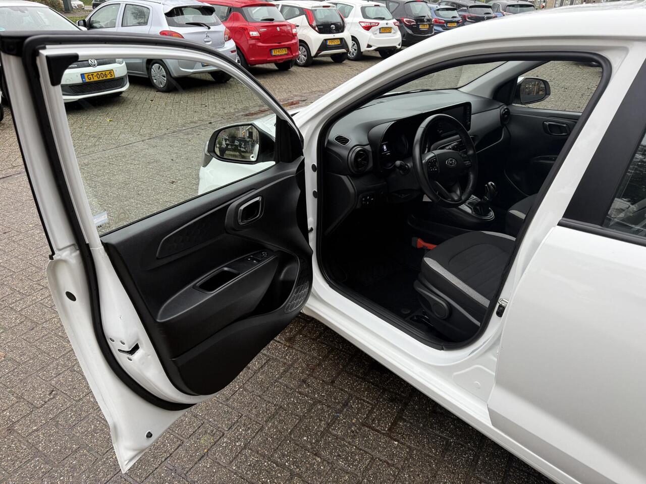 Hyundai I 10 1.0 Comfort 5-zits Automaat / Airco/ Apple carplay/ Cruise/ LED