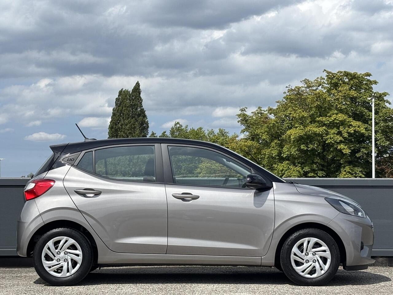 Hyundai I 10 1.0 Comfort Smart | Contrasterende dakkleur | Navigatie & Multimedia| Camera | | 1ste eigenaar |