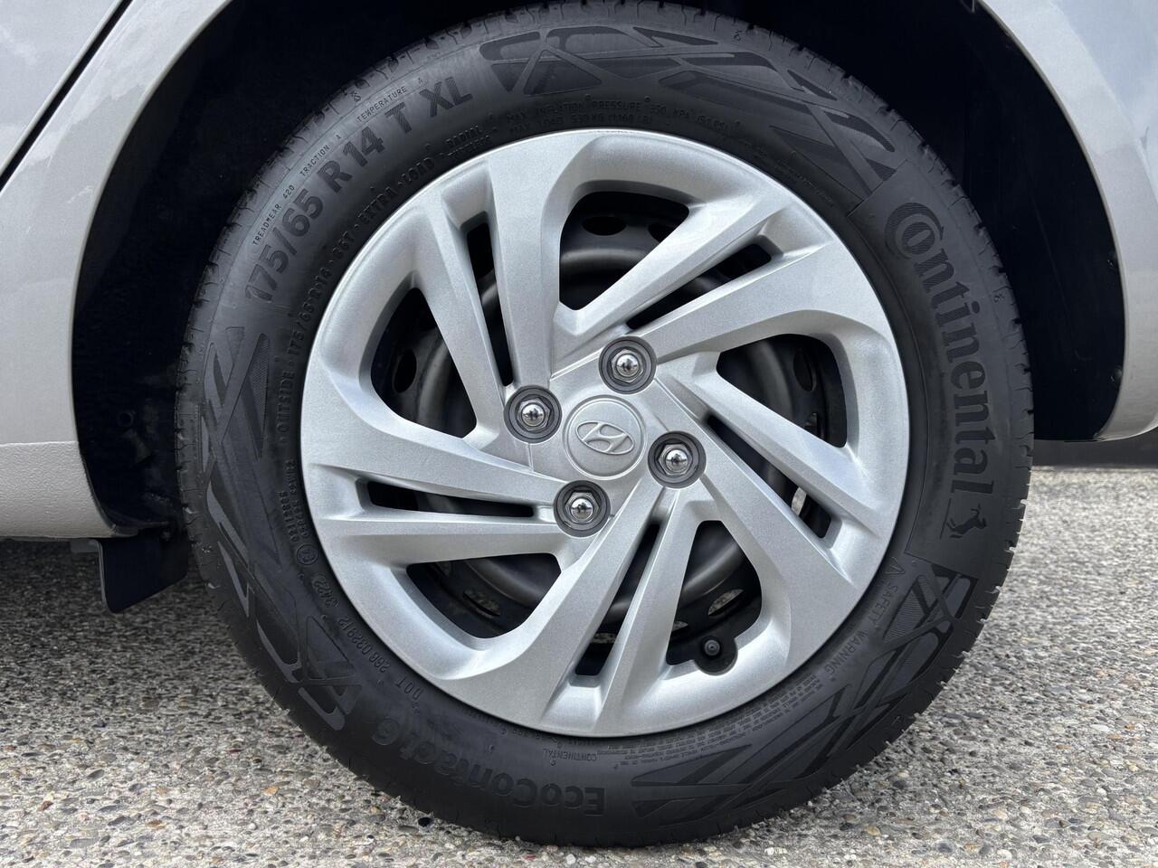 Hyundai I 10 1.0 Comfort Smart | Contrasterende dakkleur | Navigatie & Multimedia| Camera | | 1ste eigenaar |