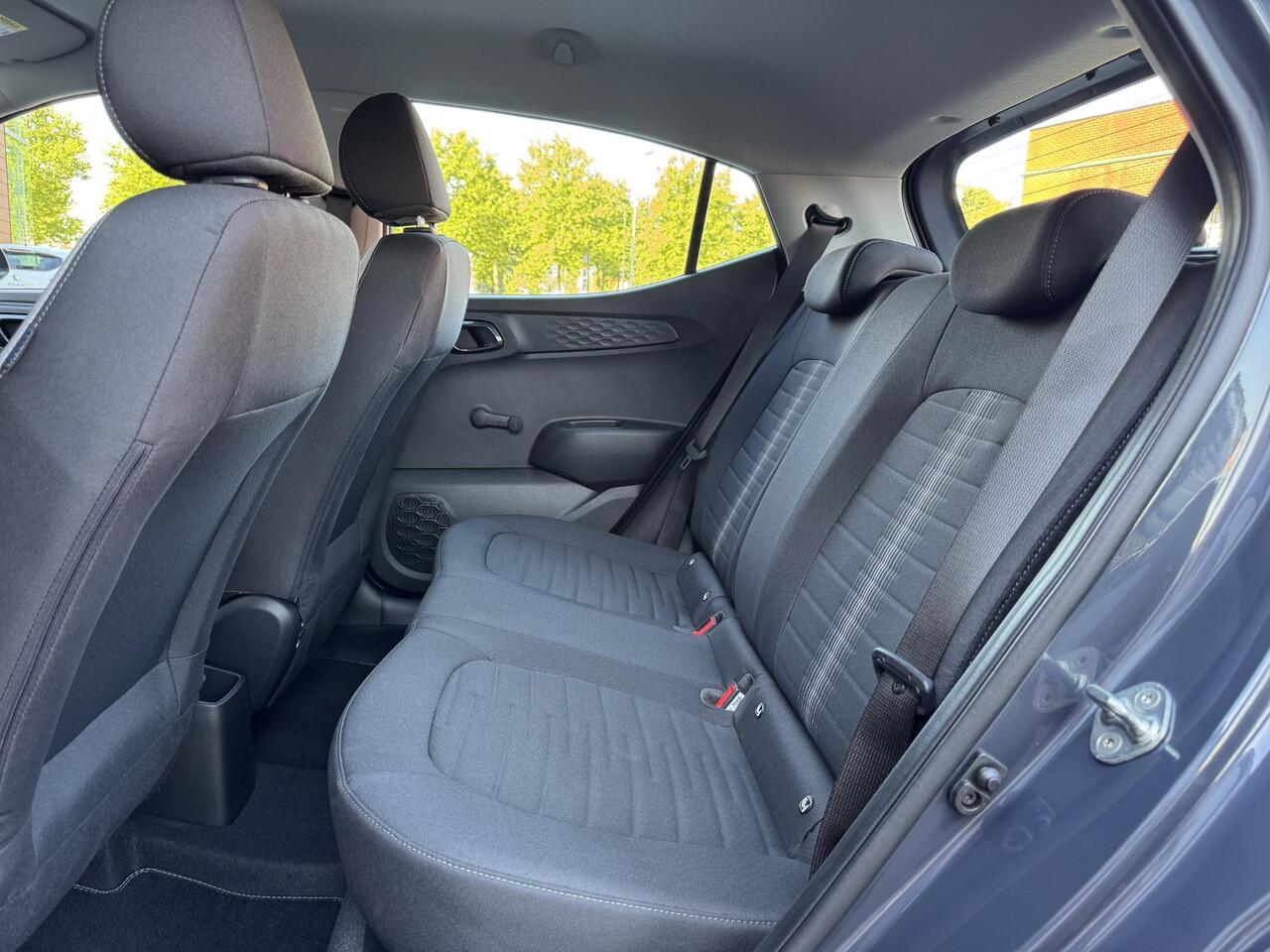 Hyundai I 10 1.0 Comfort | Apple Carplay/Android Auto | LM Velgen | Cruise Control | Airco | DAB | Bluetooth Tel. | Rijklaarprijs!