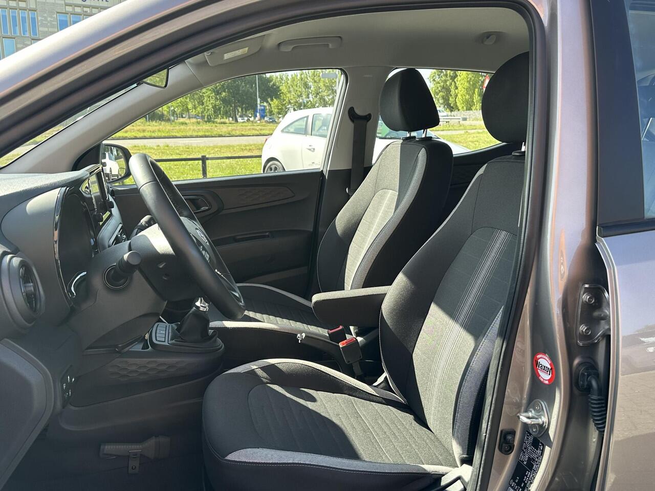 Hyundai I 10 1.0 Comfort Smart | Navigatie | Camera | Apple Carplay/Android Auto | Cruise Control | Airco | Rijklaarprijs!