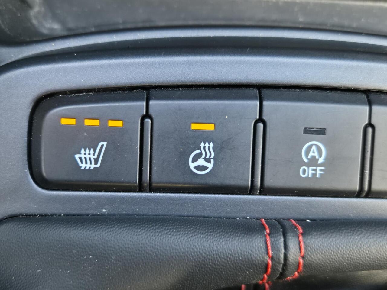 Hyundai I 10 1.0 T-GDI N Line 5-zits Handgeschakeld / Fabrieksgarantie tot 11-2028 / Allseason banden / Dealer onderhouden / Stuur-, en Stoel verwarming / Cruise control / Achteruitrijcamera / Apple Carplay Android Auto / Climate control /