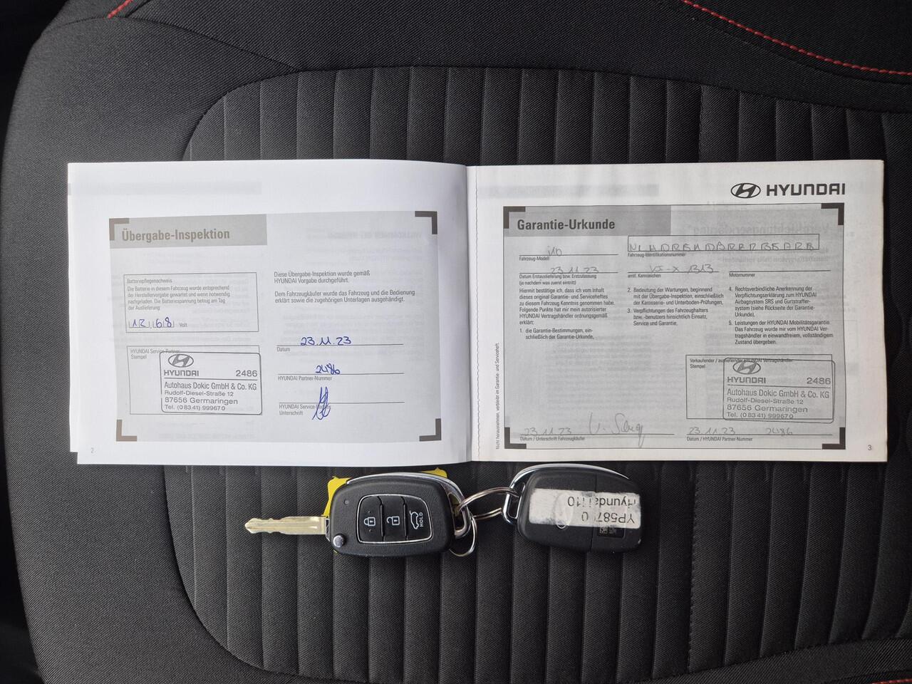 Hyundai I 10 1.0 T-GDI N Line 5-zits Handgeschakeld / Fabrieksgarantie tot 11-2028 / Allseason banden / Dealer onderhouden / Stuur-, en Stoel verwarming / Cruise control / Achteruitrijcamera / Apple Carplay Android Auto / Climate control /