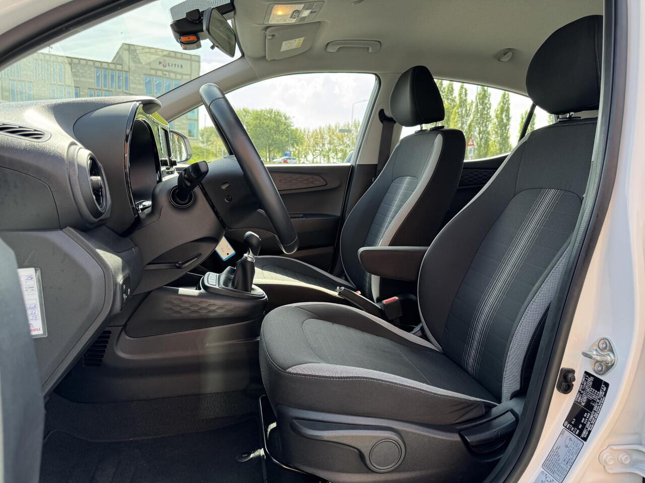 Hyundai I 10 1.0 Comfort Smart | Navigatie | Camera | Airco | Cruise Control | Apple Carplay/Android Auto | DAB | Bluetooth Tel. | Rijklaarprijs!