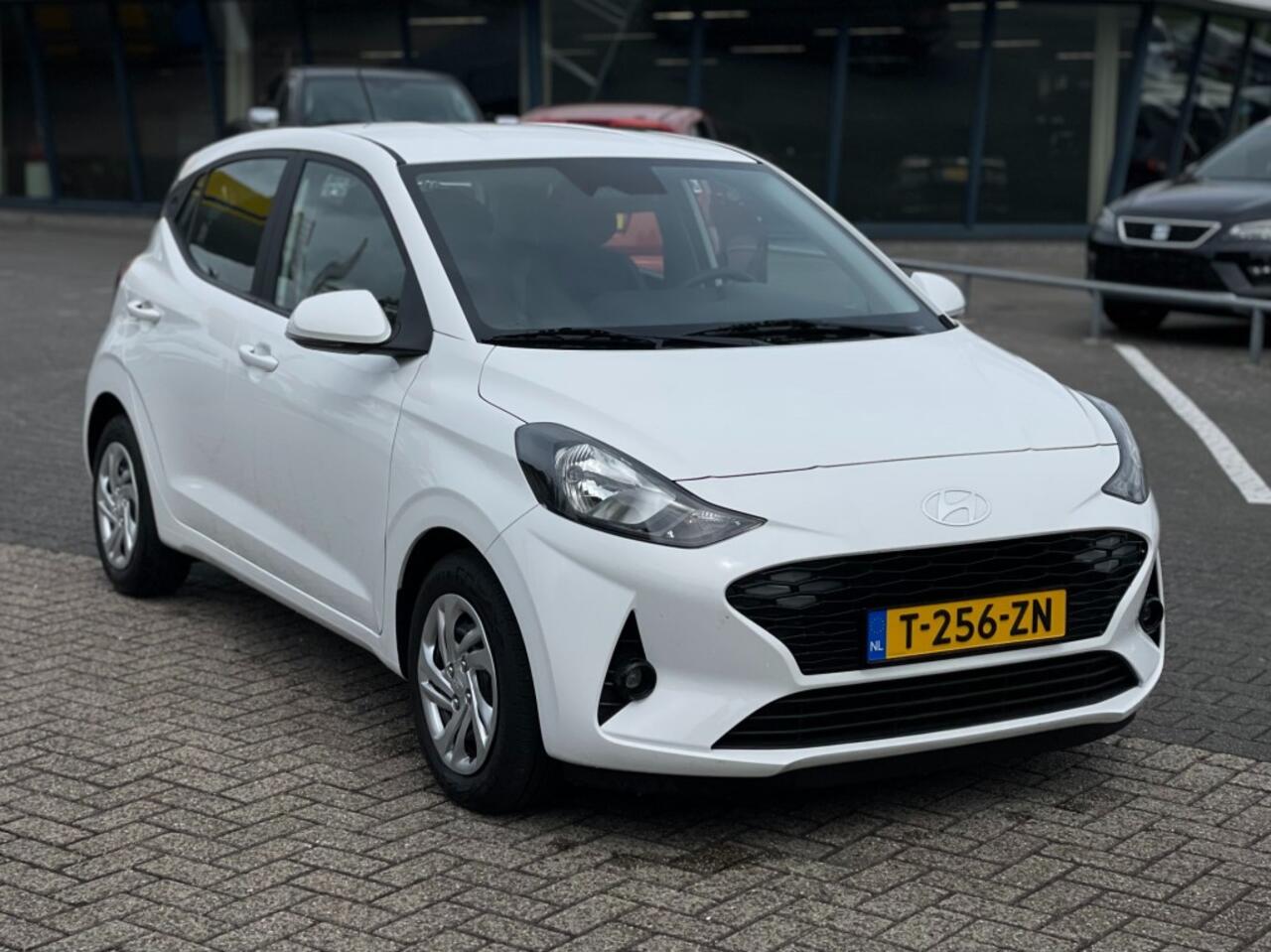Hyundai I 10 1.0 COMFORT SMART CAMERA CRUISE DIGITAAL DASHB.