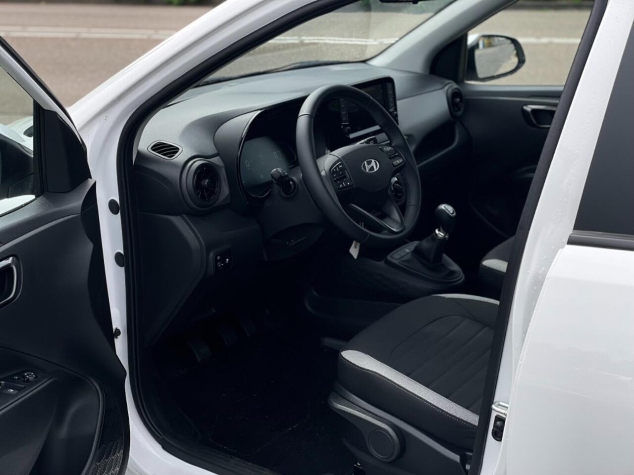 Hyundai I 10 1.0 COMFORT SMART CAMERA CRUISE DIGITAAL DASHB.