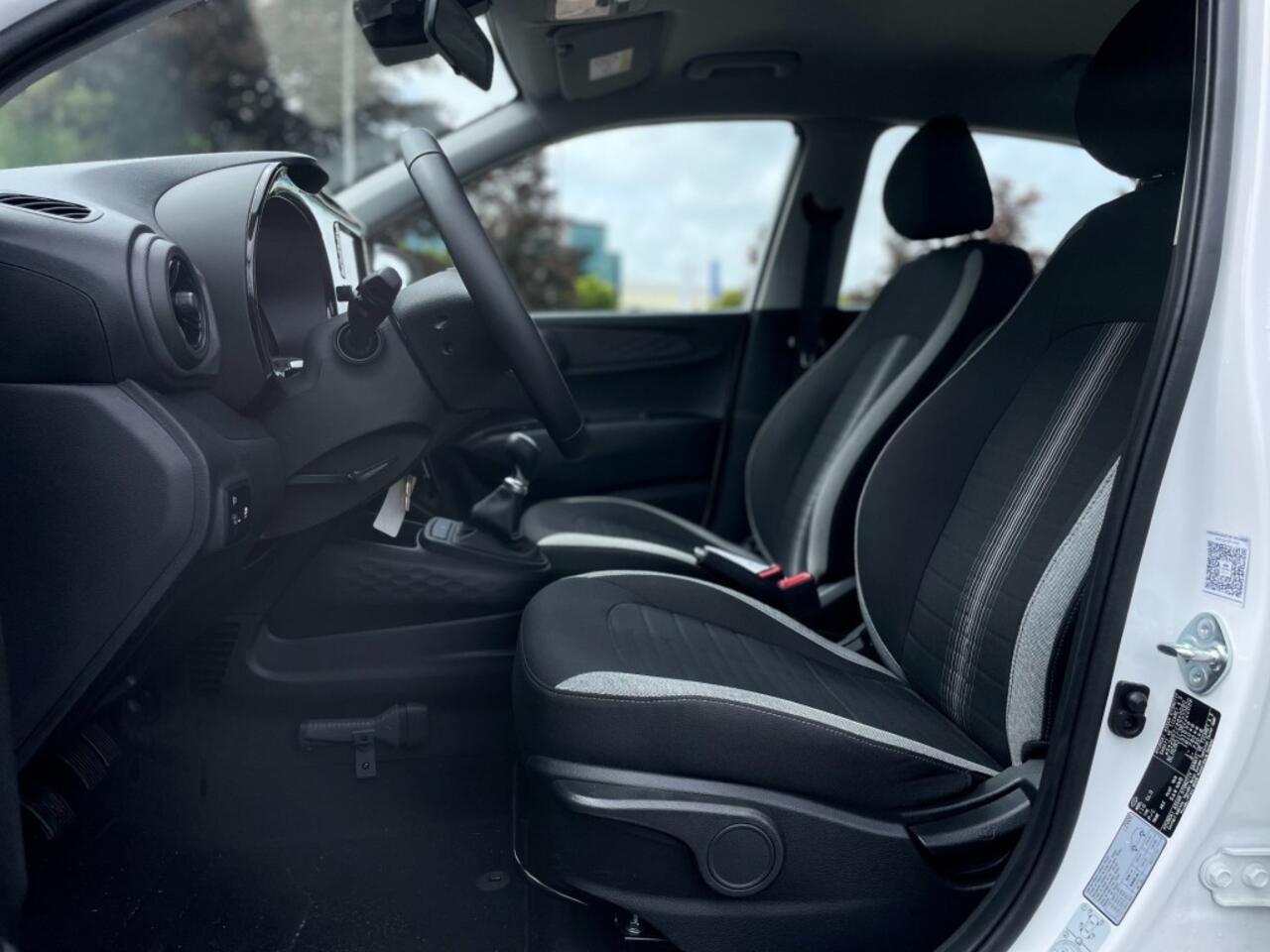 Hyundai I 10 1.0 COMFORT SMART CAMERA CRUISE DIGITAAL DASHB.