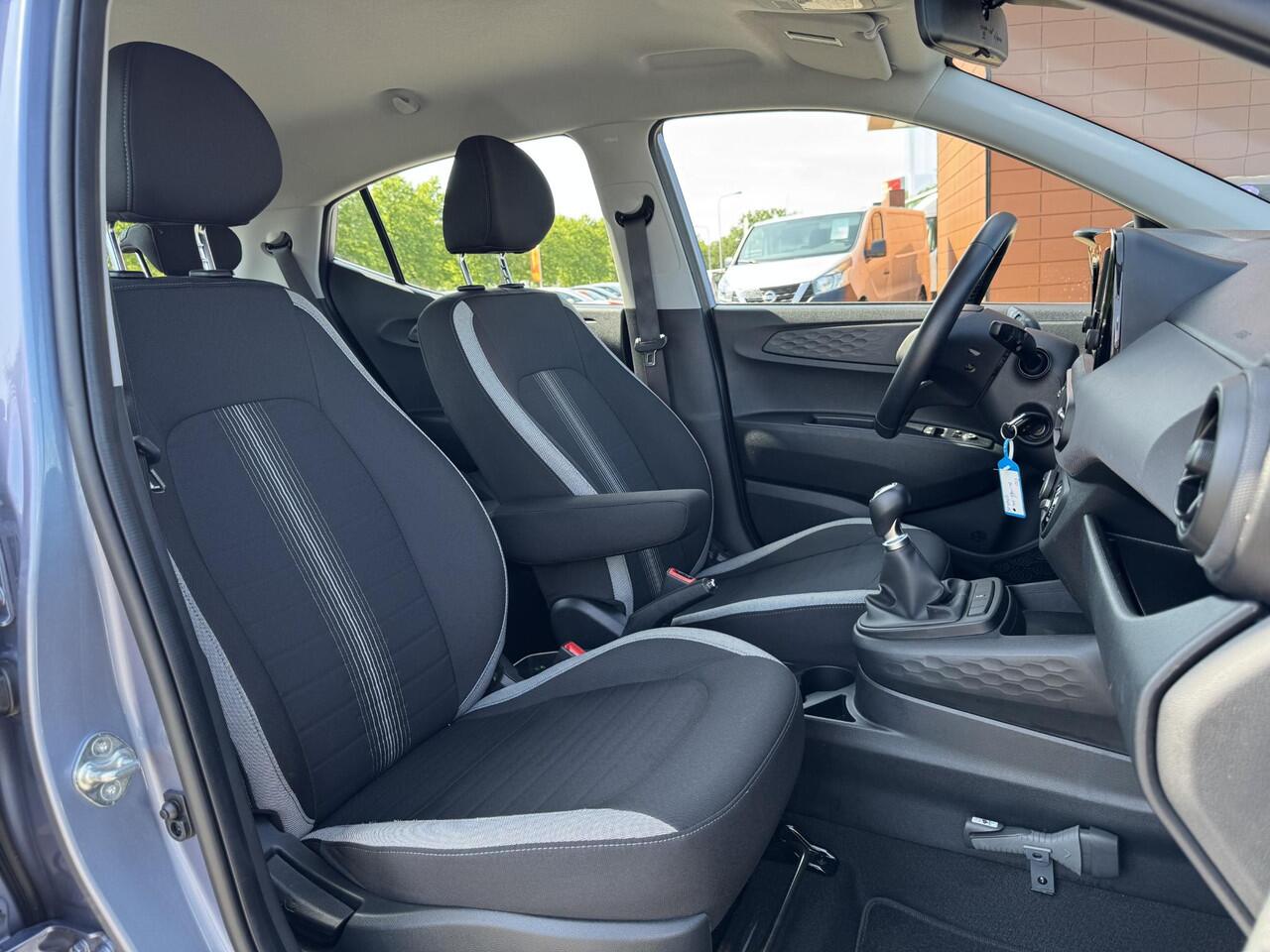 Hyundai I 10 1.0 Comfort Smart Nieuw Model! | Navigatie | Camera | Apple Carplay/Android Auto | Cruise Control | Airco | Rijklaarprijs!