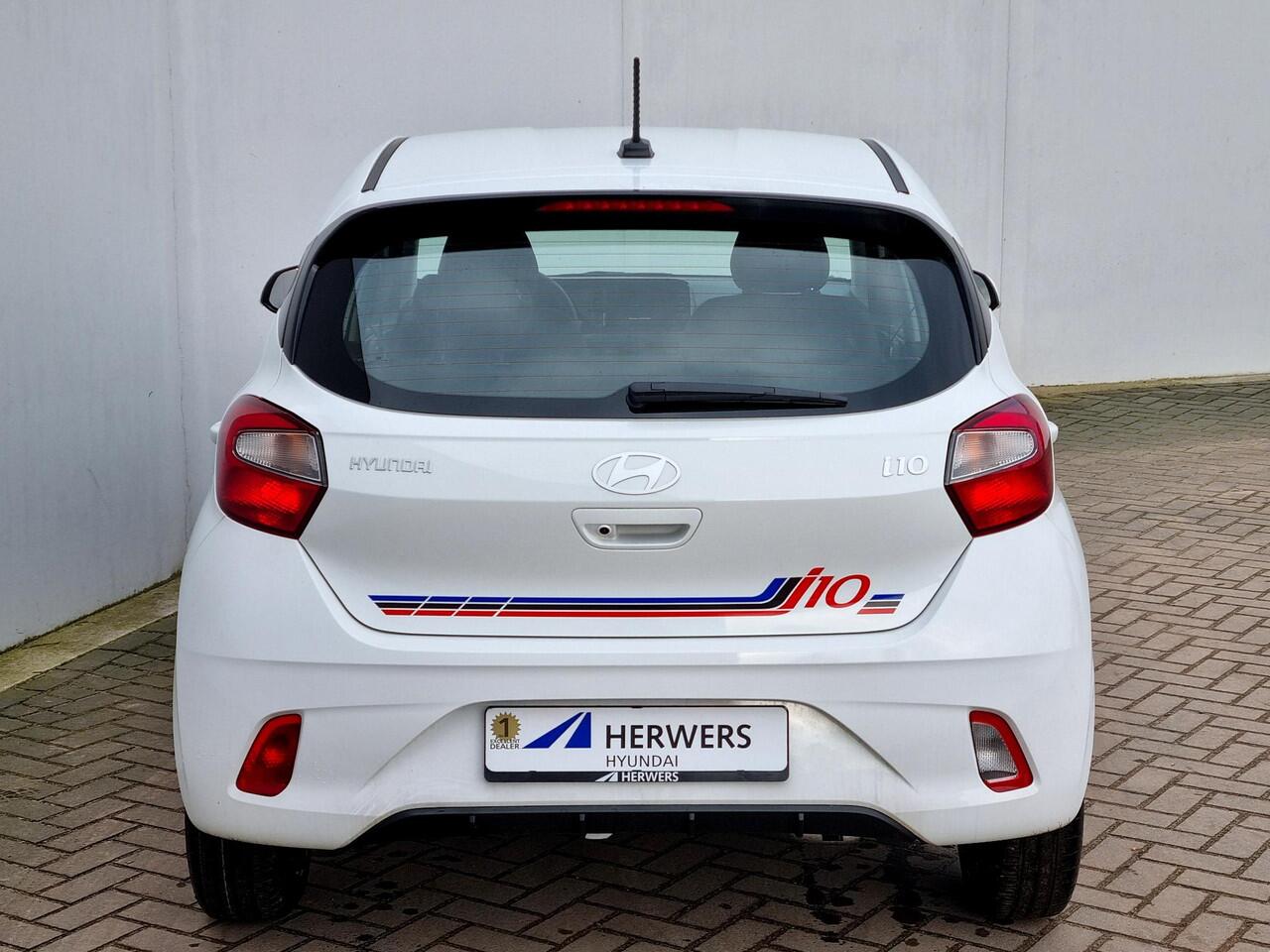 Hyundai I 10 1.0 Black Line Smart / ¤2450,- Voordeel Op Nieuwprijs / Rijklaarprijs / Direct Leverbaar /