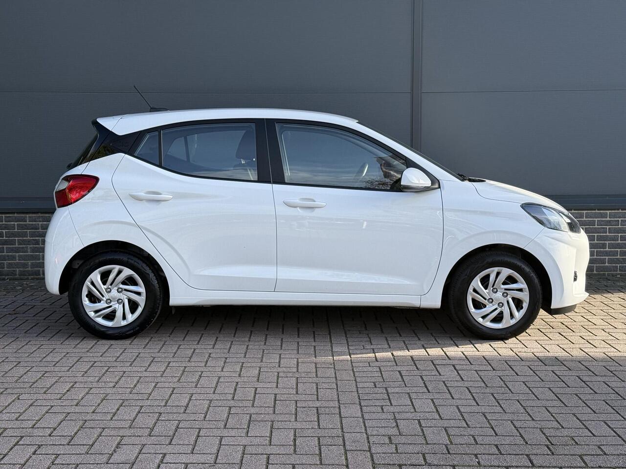 Hyundai I 10 1.0 Comfort / Eerste Eigenaar / Airco / Cruise / Apple Carplay&Android Auto /