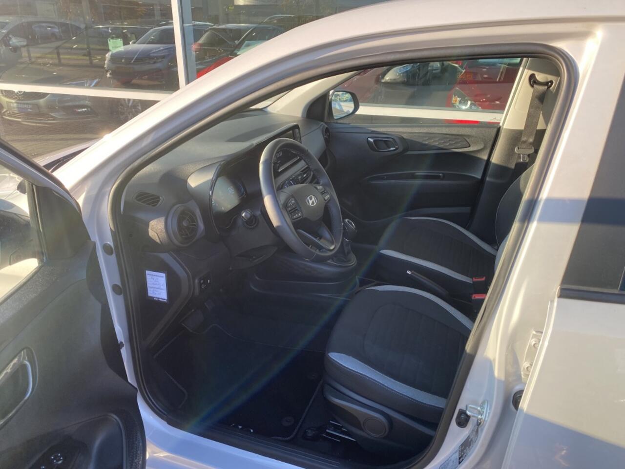 Hyundai I 10 1.0 Comfort Smart 5 | zitplaatsen |