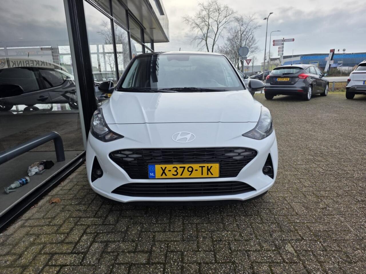 Hyundai I 10 1.0 COMFORT SMART TWO-TONE NAVI/CAMERA