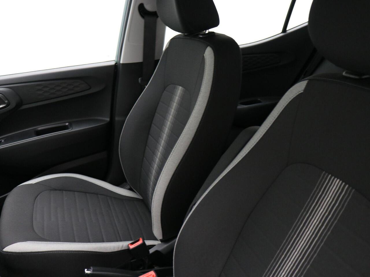 Hyundai I 10 1.0 Comfort Smart / Navigatie / Achteruitrijcamera / Airconditioning / Cruise Control / In hoogte verstelbare bestuurderstoel / 5-deurs / 5 Jaar Fabrieksgarantie