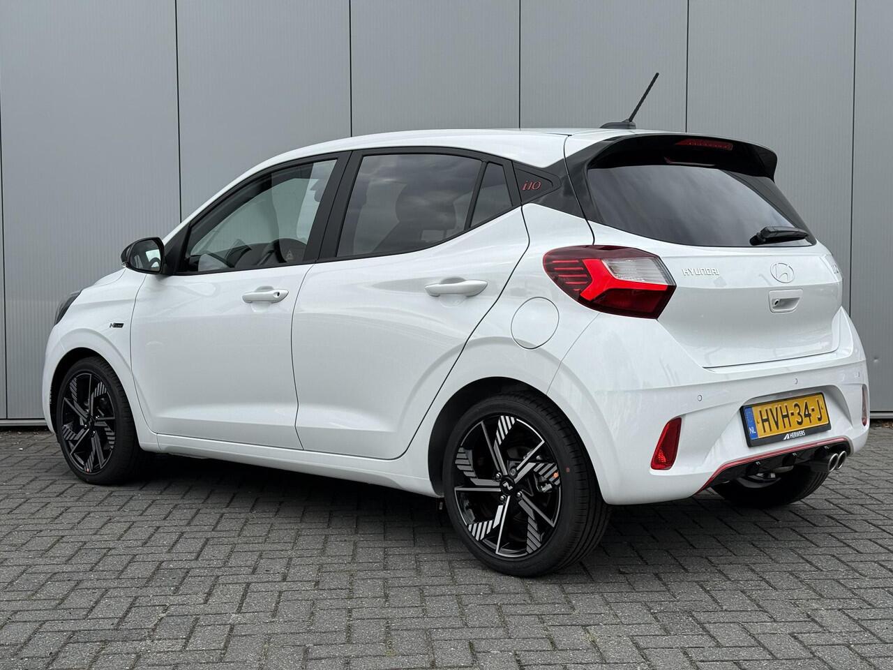 Hyundai I 10 1.0 T-GDI N Line 5-zits / 90 PK / Navigatie / Achteruitrijcamera / Climate & Cruise Control / Zwart Dakhemel / Stoel- & Stuurverwarming / Elek. Ramen Voor + Achter /