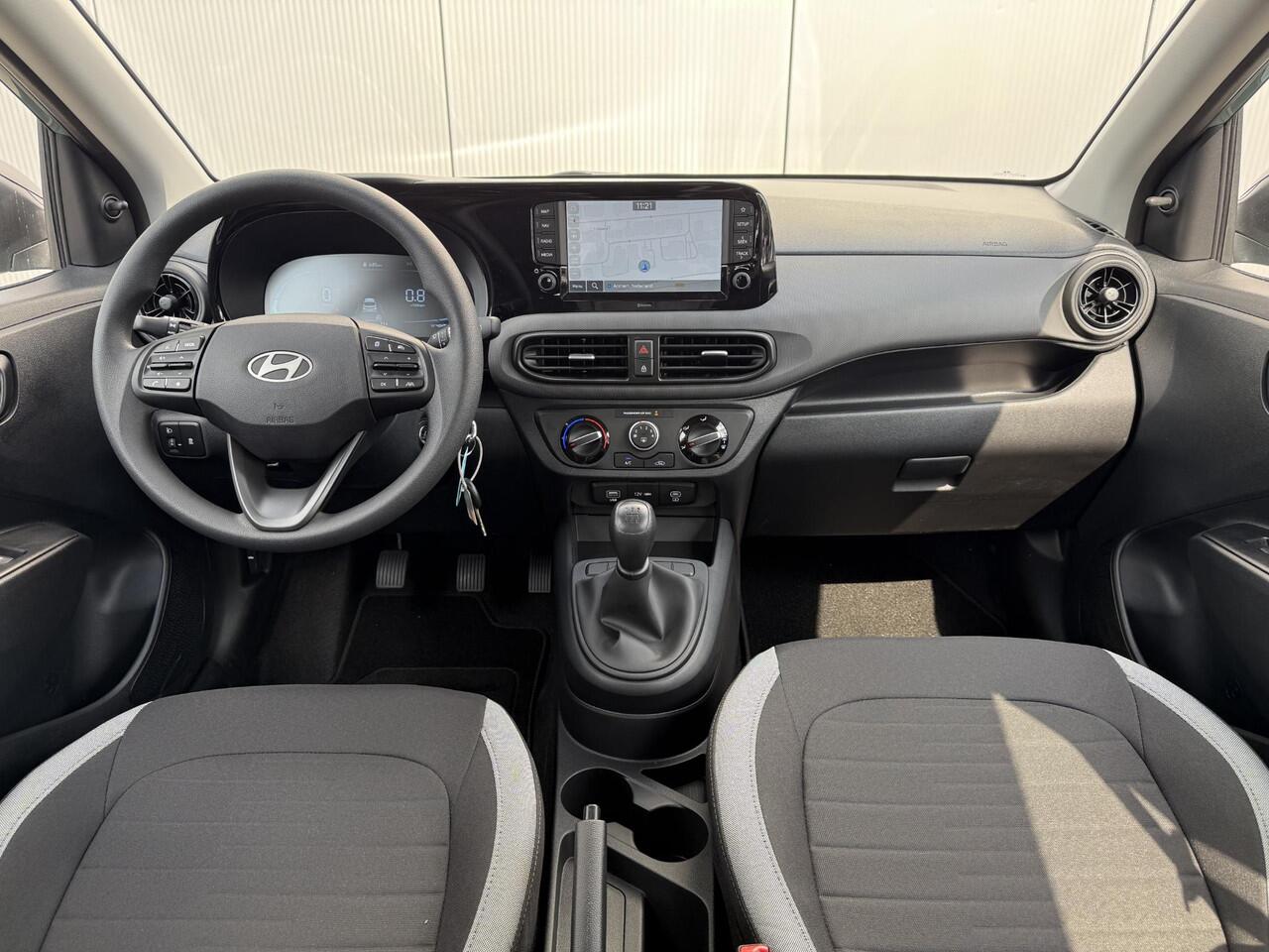 Hyundai I 10 Comfort / ¤1250 Voordeel / Navigatie / Achteruitrijcamera / Parkeersensoren Achter / Airco / Cruise Control / Snel Leverbaar! /