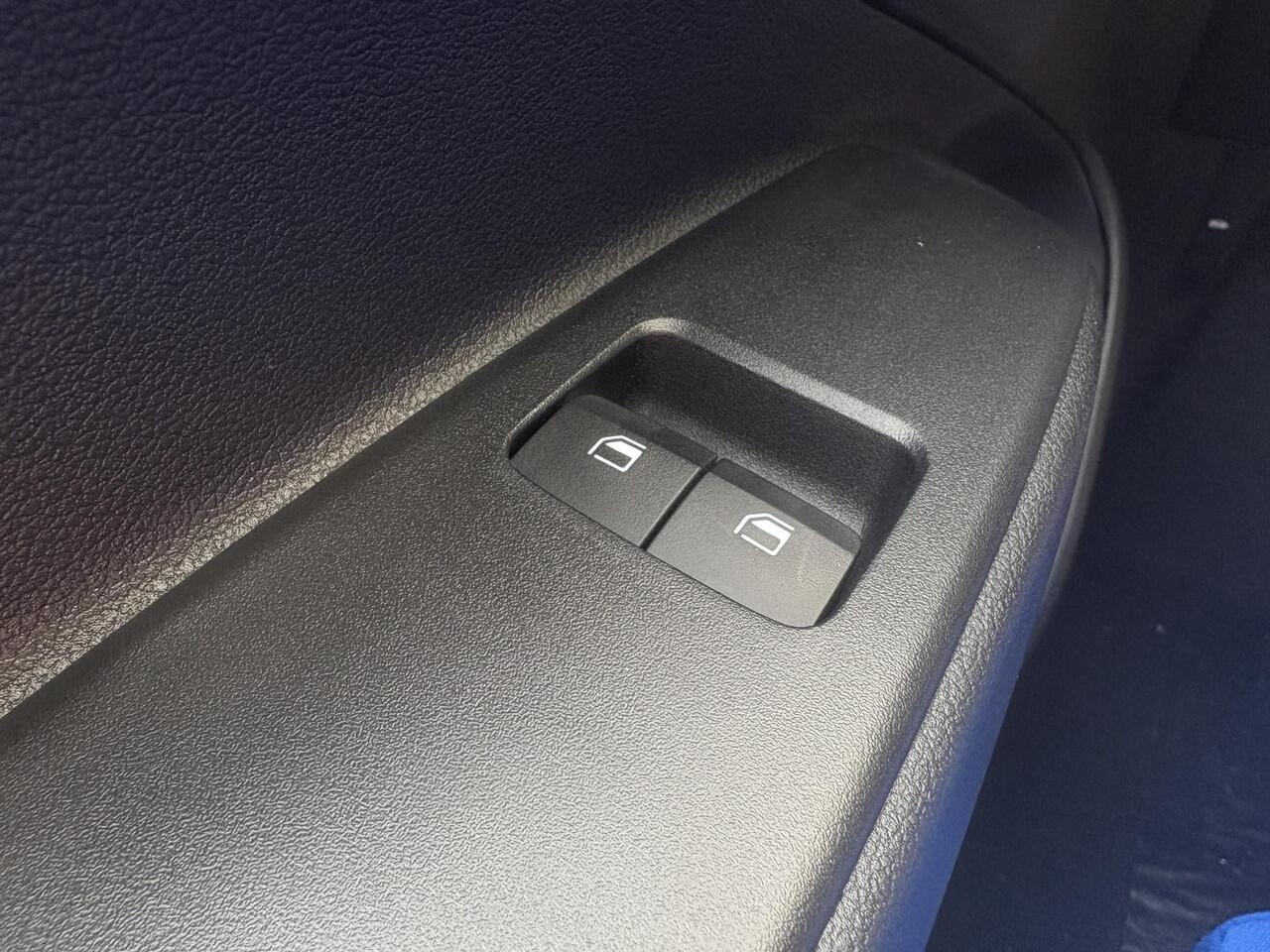 Hyundai I 10 1.0 Comfort / ¤1250 Voordeel / Airco/ Cruise control/ Apple carplay/Android Auto/ Navigatie/