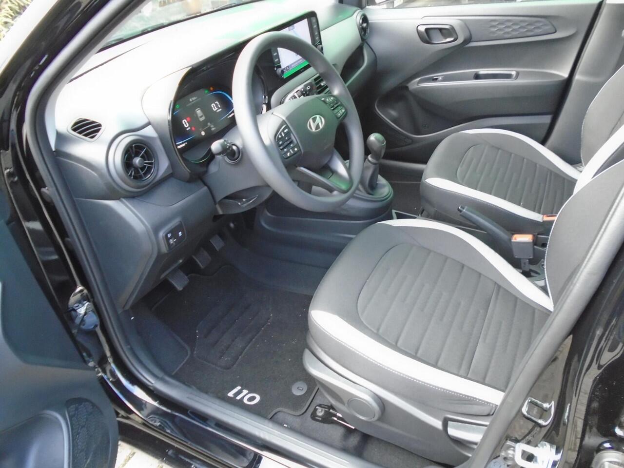 Hyundai I 10 1.0 Comfort 2025MY met groot navigatie