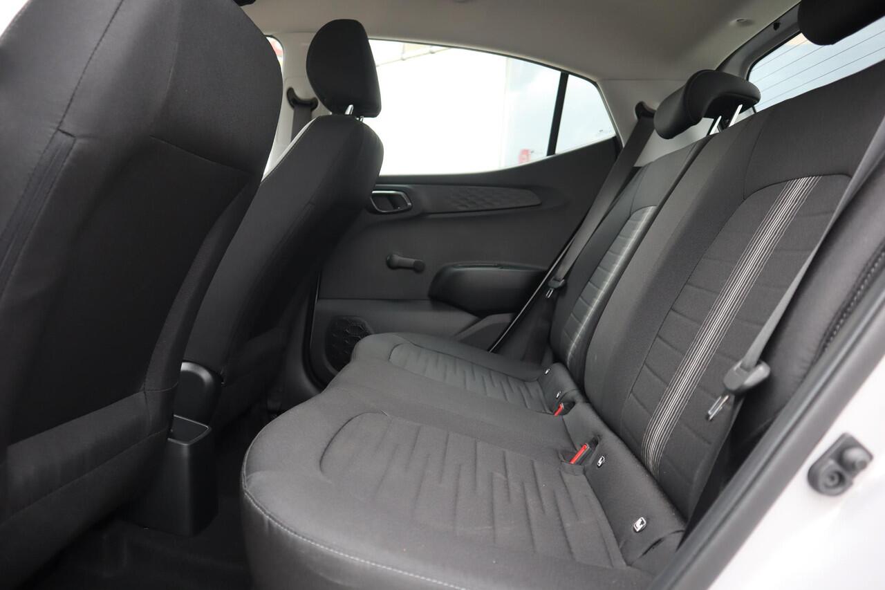 Hyundai I 10 1.0 PREMIUM CAMERA|PARK|NAVIGATIE|CRUISE|NIEUWSTAAT