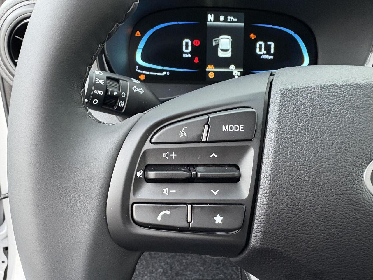 Hyundai I 10 Comfort Limited Automaat / Navigatie / Airco / Achteruitrijcamera / Snel Leverbaar! / Rijklaarprijs