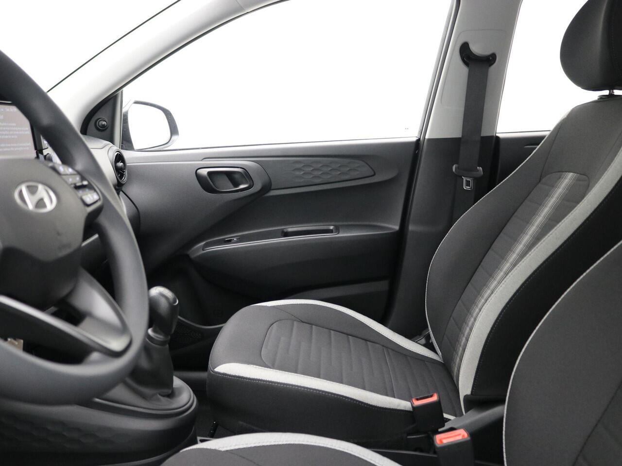 Hyundai I 10 1.0 Comfort Limited / Automaat / Navigatie / Camera / Apple Carplay & Anroid Auto / Bluetooth / Airco / Reservewiel /