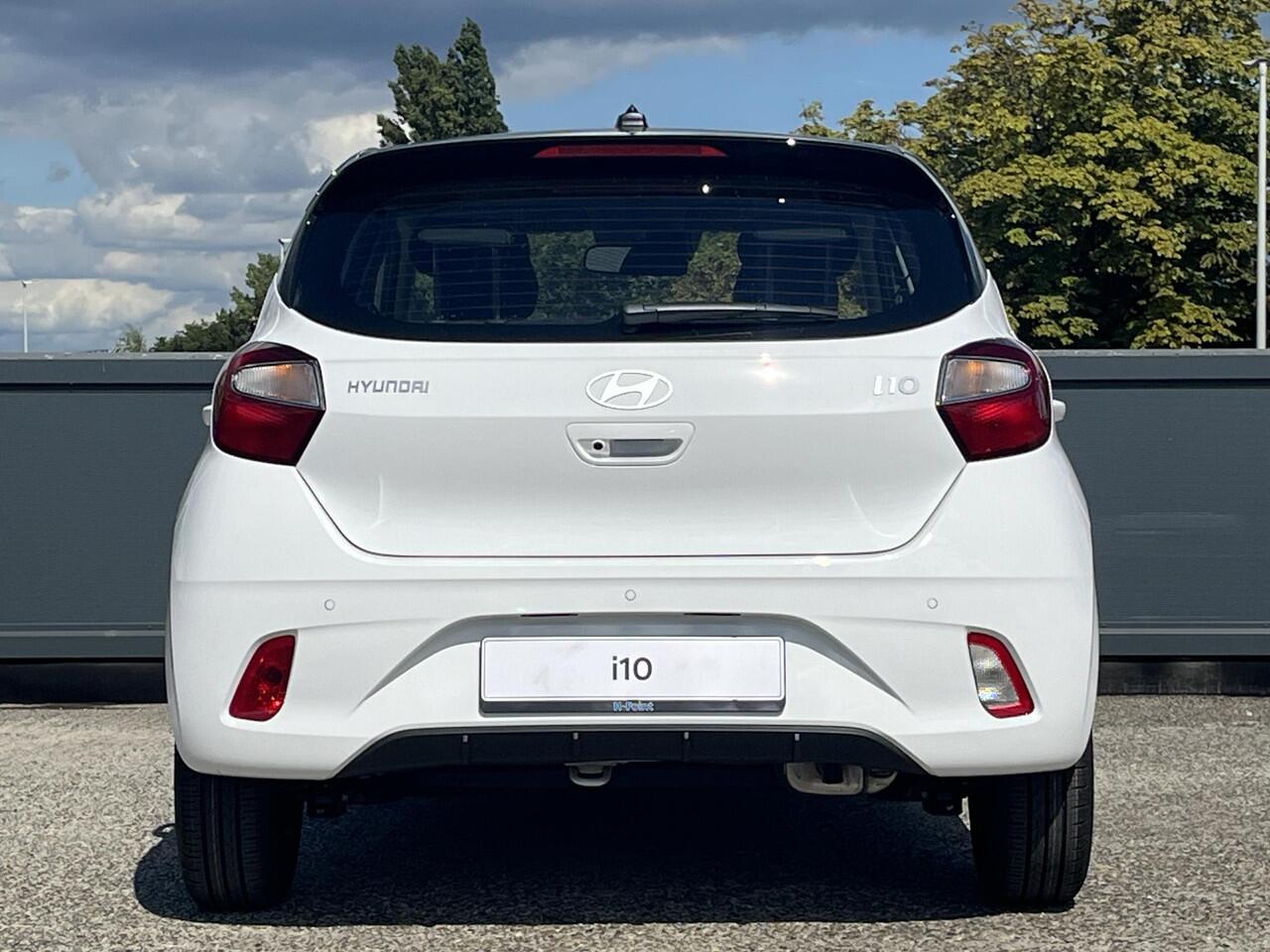 Hyundai I 10 1.0 Comfort Smart | ¤2600 KORTING | CAMERA | ZWART DAK |