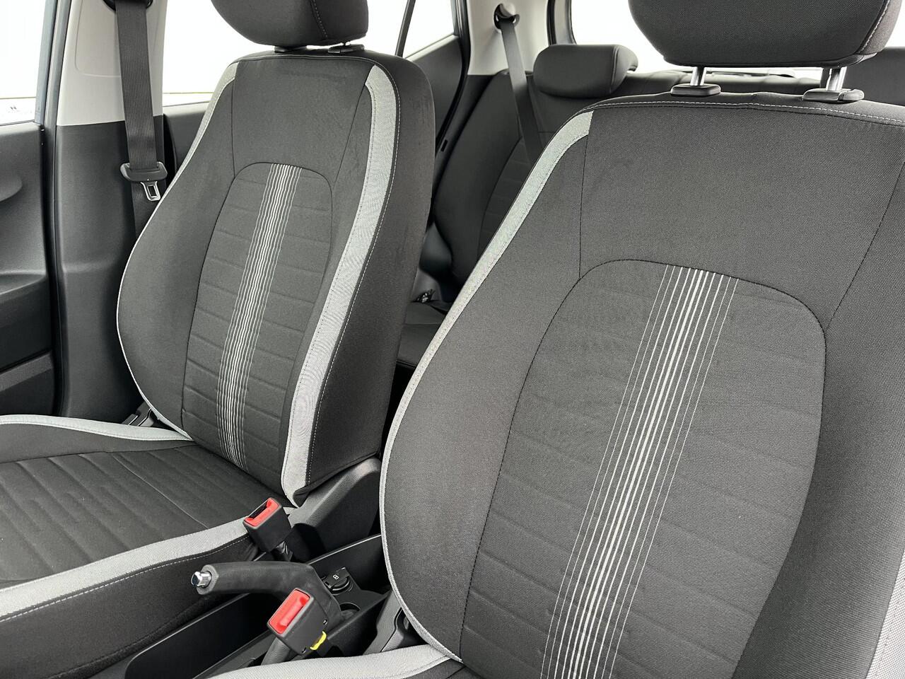 Hyundai I 10 1.0i AT Comfort Limited / ruim uit voorraad leverbaar / automaat / Apple Carplay/Android Auto / achteruitrijcamera /