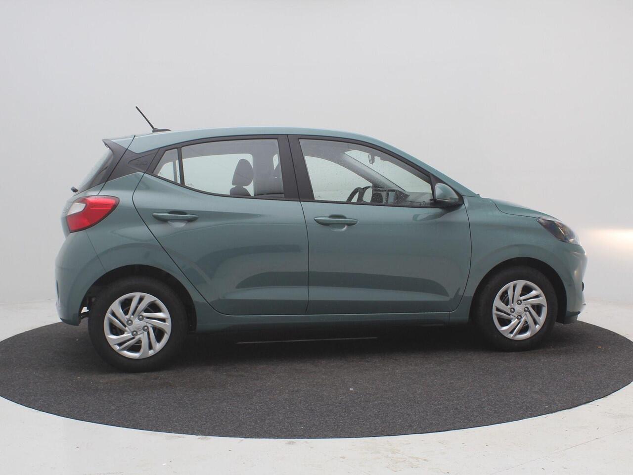 Hyundai I 10 1.0 AUTOMAAT Comfort Limited / ¤ 1.250,- Voordeel op de nieuwprijs / Prijs is rijklaar / Direct Leverbaar / Navigatie / Camera / Apple Carplay & Android Auto / Bluetooth / Airco /