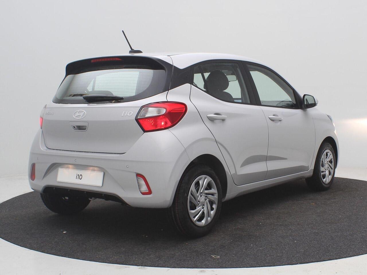 Hyundai I 10 1.0 AUTOMAAT Comfort Limited / ¤ 1.250,- Voordeel op de nieuwprijs / Prijs is rijklaar / Direct Leverbaar / Navigatie / Camera / Apple Carplay & Android Auto / Bluetooth / Airco /