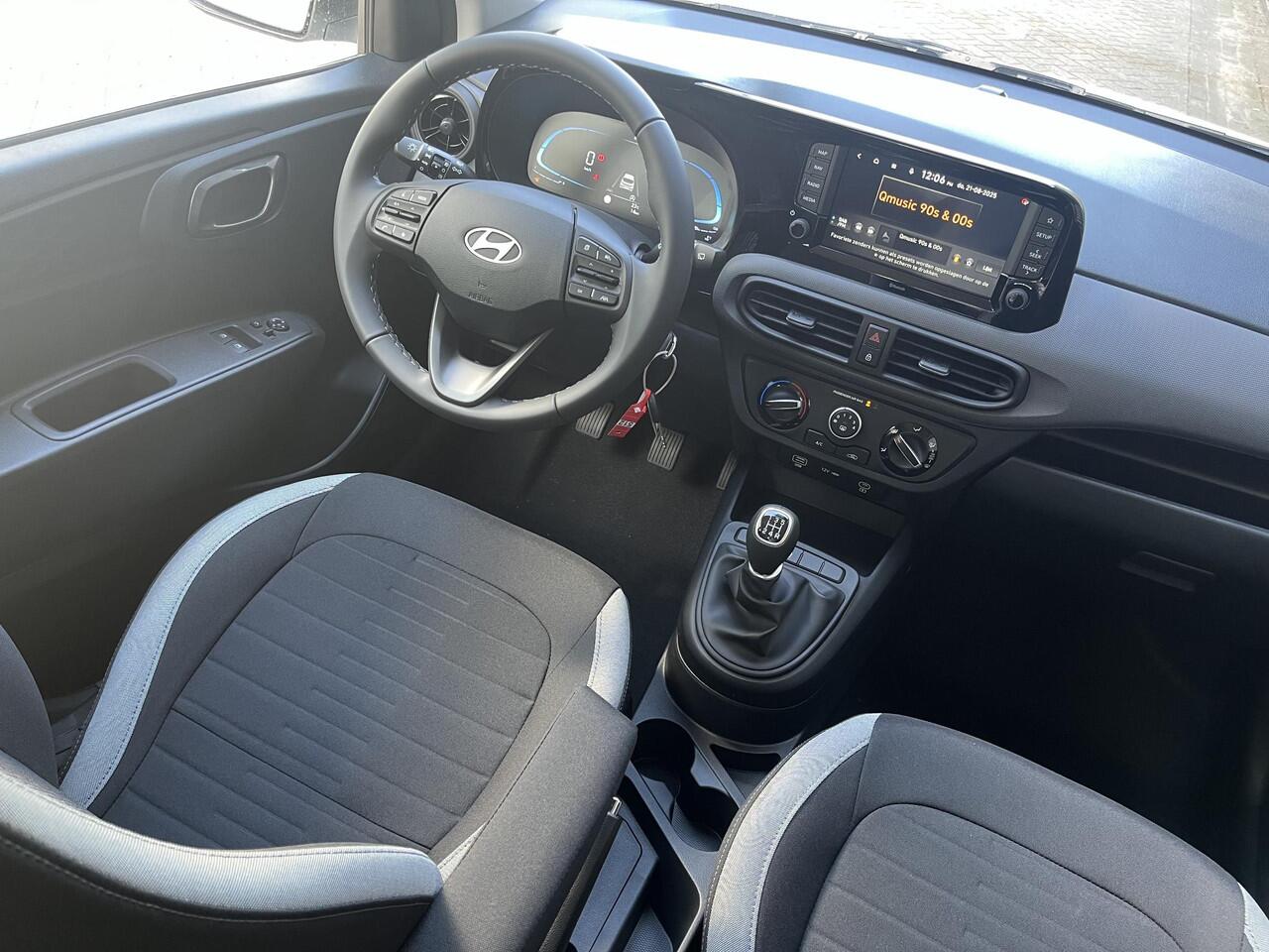 Hyundai I 10 1.0 Comfort Smart | ¤2600 KORTING | CAMERA | ZWART DAK |