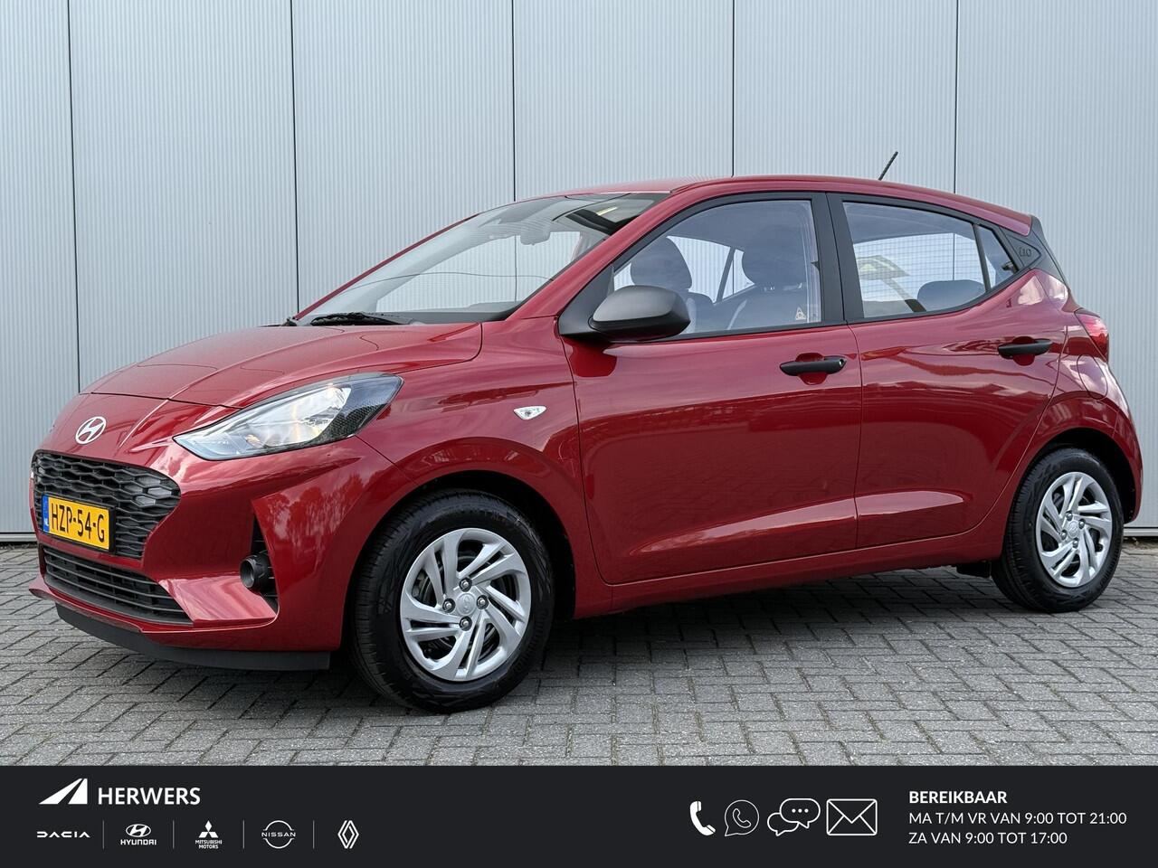Hyundai I 10 1.0 Comfort / Navigatie / Achteruitrijcamera / Parkeersensoren Achter / Airco / Cruise Control / Snel Leverbaar! /