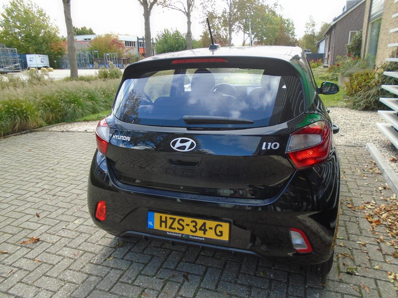 Hyundai I 10 1.0 Comfort 2025MY met groot navigatie & lm velgen
