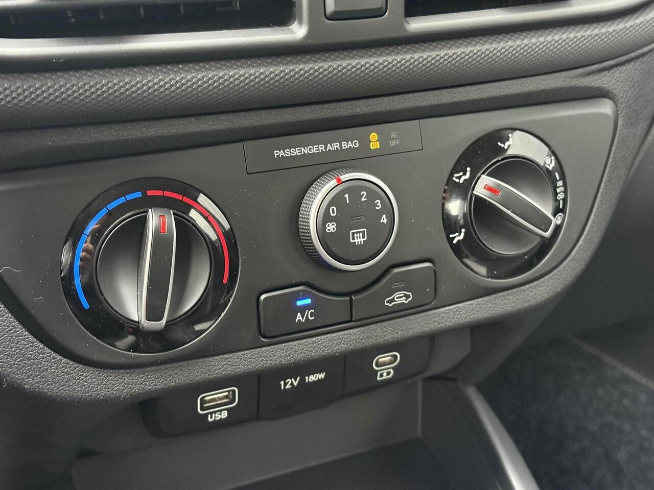 Hyundai I 10 1.0 Comfort / Navigatie / Airco / Achteruitrijcamera / Parkeersensoren Achter / Apple Carplay&Android Auto /