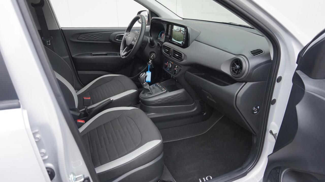 Hyundai I 10 1.0 Comfort Smart 5-zits Automaat Stoel- / Stuurverwarming | Navigatie | Achteruitrijcamera