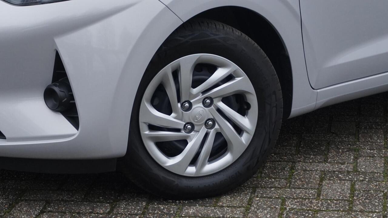 Hyundai I 10 1.0 Comfort Smart 5-zits Automaat Stoel- / Stuurverwarming | Navigatie | Achteruitrijcamera